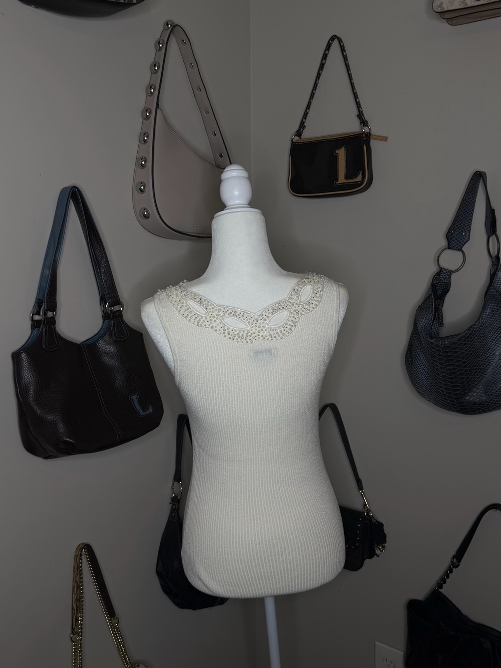 Vtg Cache Pearl-Embellished Ribbed Tank Top - Cream - Size M - Picture 4 of 4